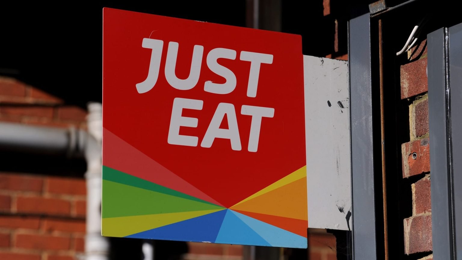 يقدم موقع Just Eat Takeaway.com الألعاب الجنسية بالشراكة مع Lovehoney يقدم موقع Just Eat Takeaway.com الألعاب الجنسية بالشراكة مع Lovehoney