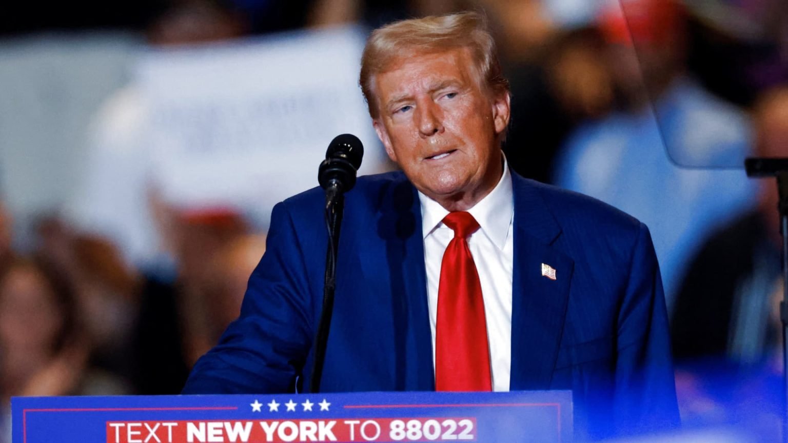 يغلق DJT عند مستوى منخفض جديد بعد انتهاء فترة الإغلاق